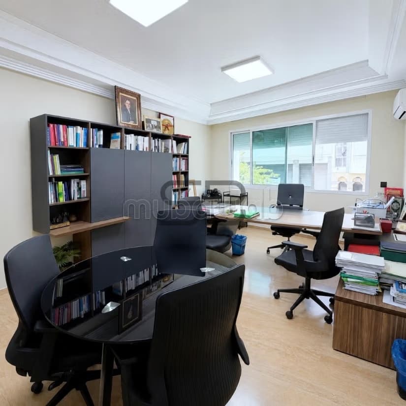 Bureau rénové de 51 m² à Gauthier