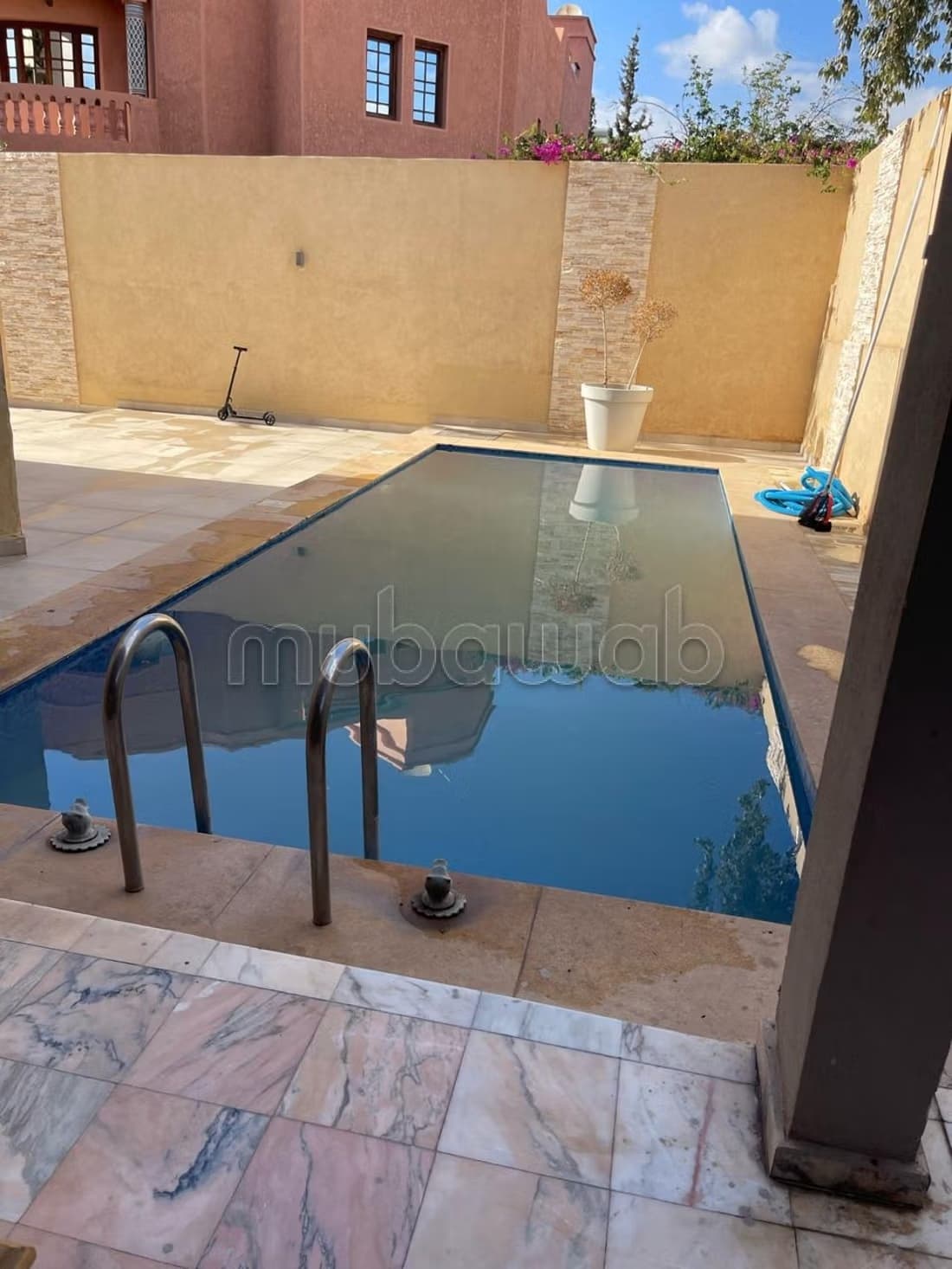 LOCATION Villa 3 chambres vide 400 m2 Targa