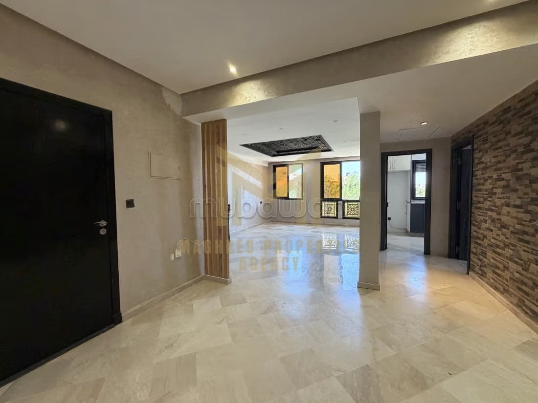 À VENDRE – Appartement de 3 Chambres, Route de Casa – Réside...