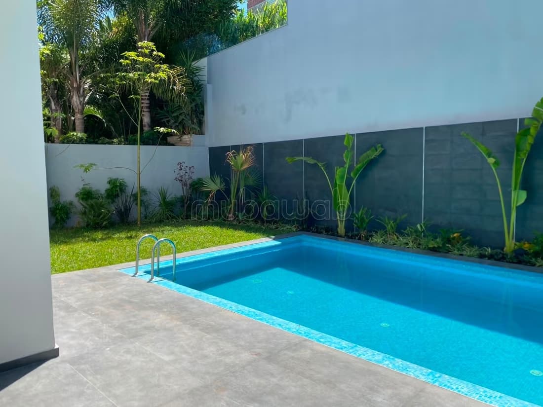 Très belle villa neuve à vendre à Ain Diab