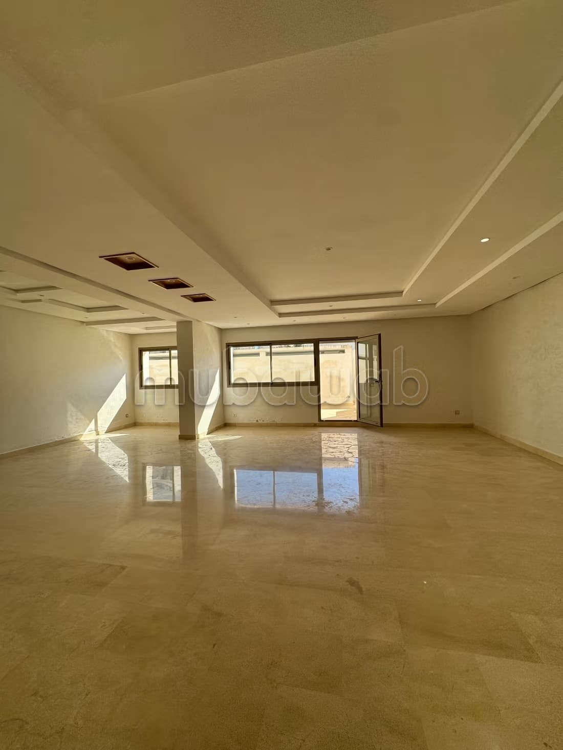Appartement de 3 chambres neuf à Louer