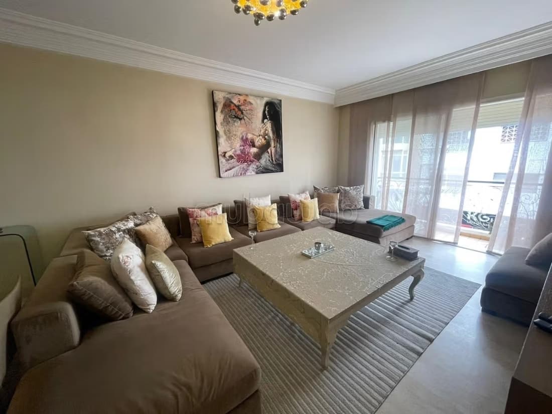Superbe appartement à louer à Maârif Extension. 3 grandes pi...