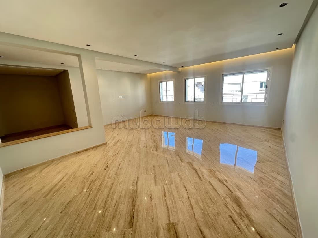 Appartement en location à Val Fleury. 4 pièces confortables...