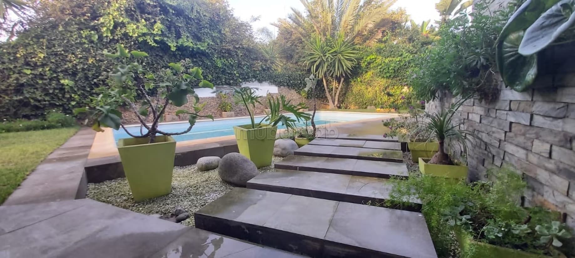 Superbe villa meublée avec piscine – Aïn Diab