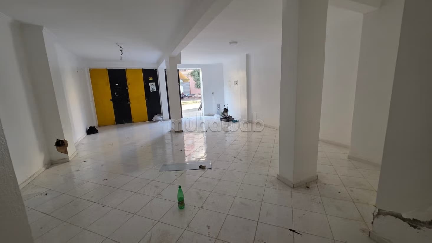 Magasin commercial à vendre de 58 mètres Meknes précisément...