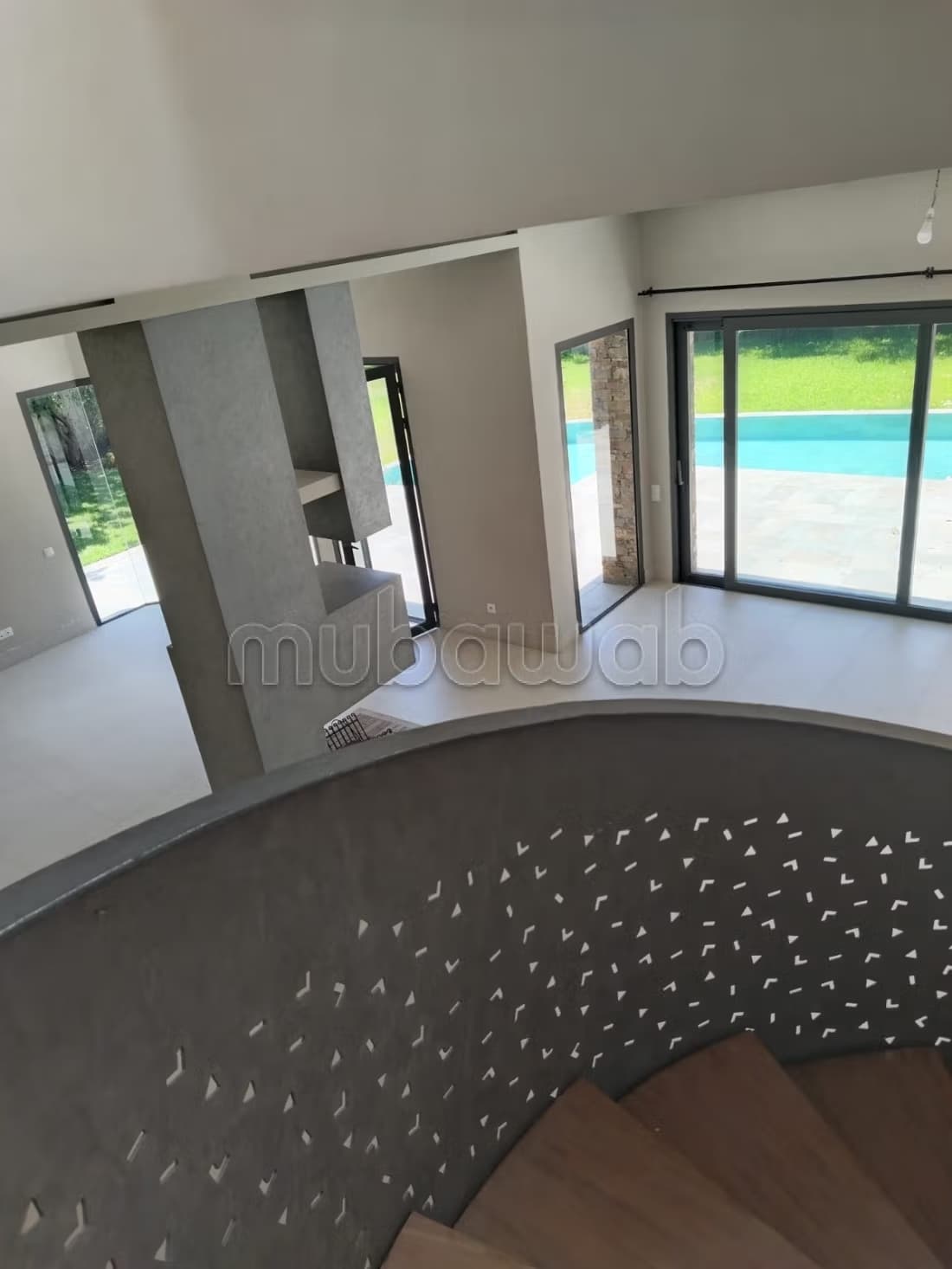 Manifique Villa a la location vide a anfa 65000dh