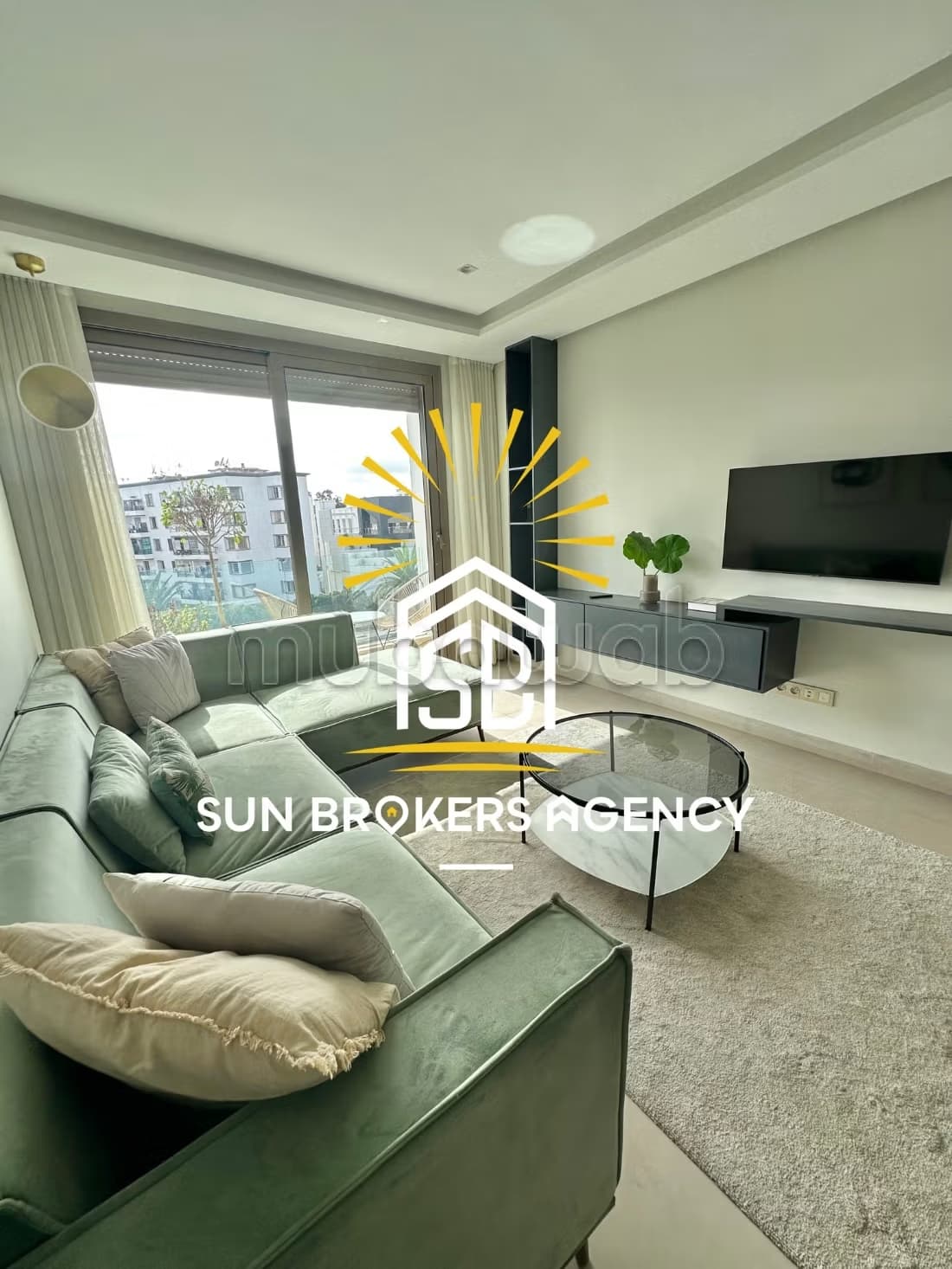 Louez cet appartement à Oasis. 2 pièces. Meublé