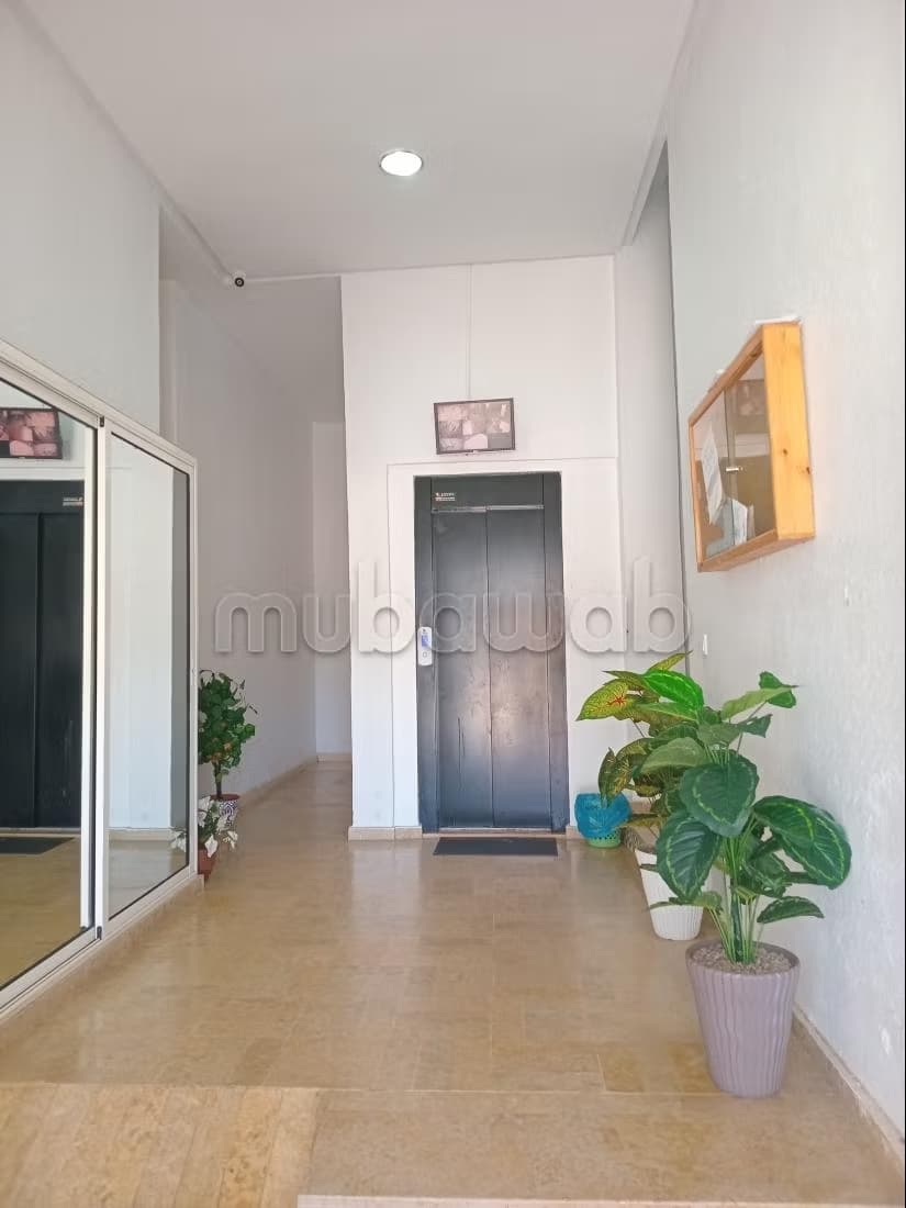 Appartement à vendre dans un quartier résidentiel. 1 chambre...