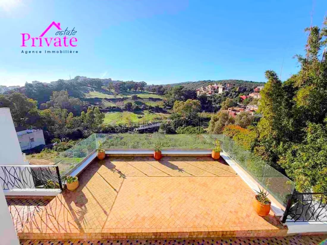 Location Villa 500 m² JBEL KBIR Tanger Ref: LZ846