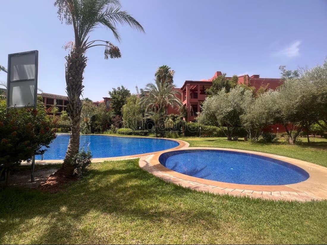 Appartement jardin 3 ch piscine
