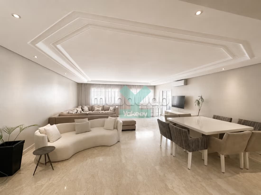 Superbe appartement meublé étage élevé