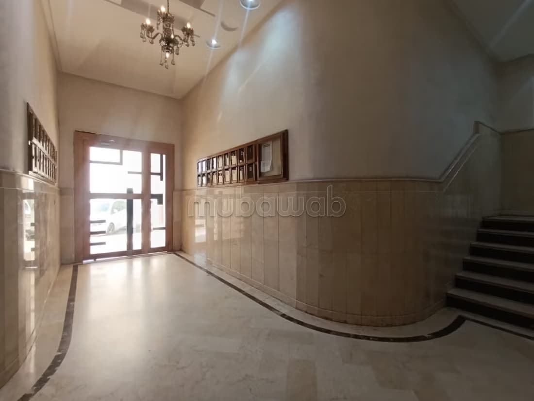 BEL appartement à louer LAHJAJMA
