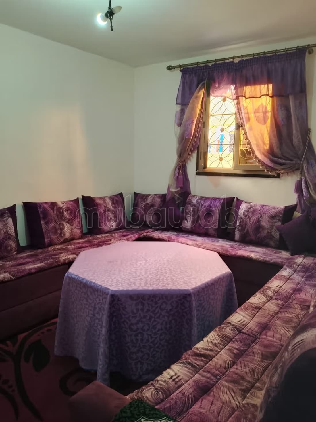 Maison à louer à sidi yousef 3 grandes pièces. Porte blindé...