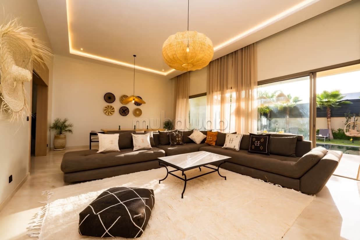 Villa de luxe à Marrakech avec piscine, hammam, cinéma