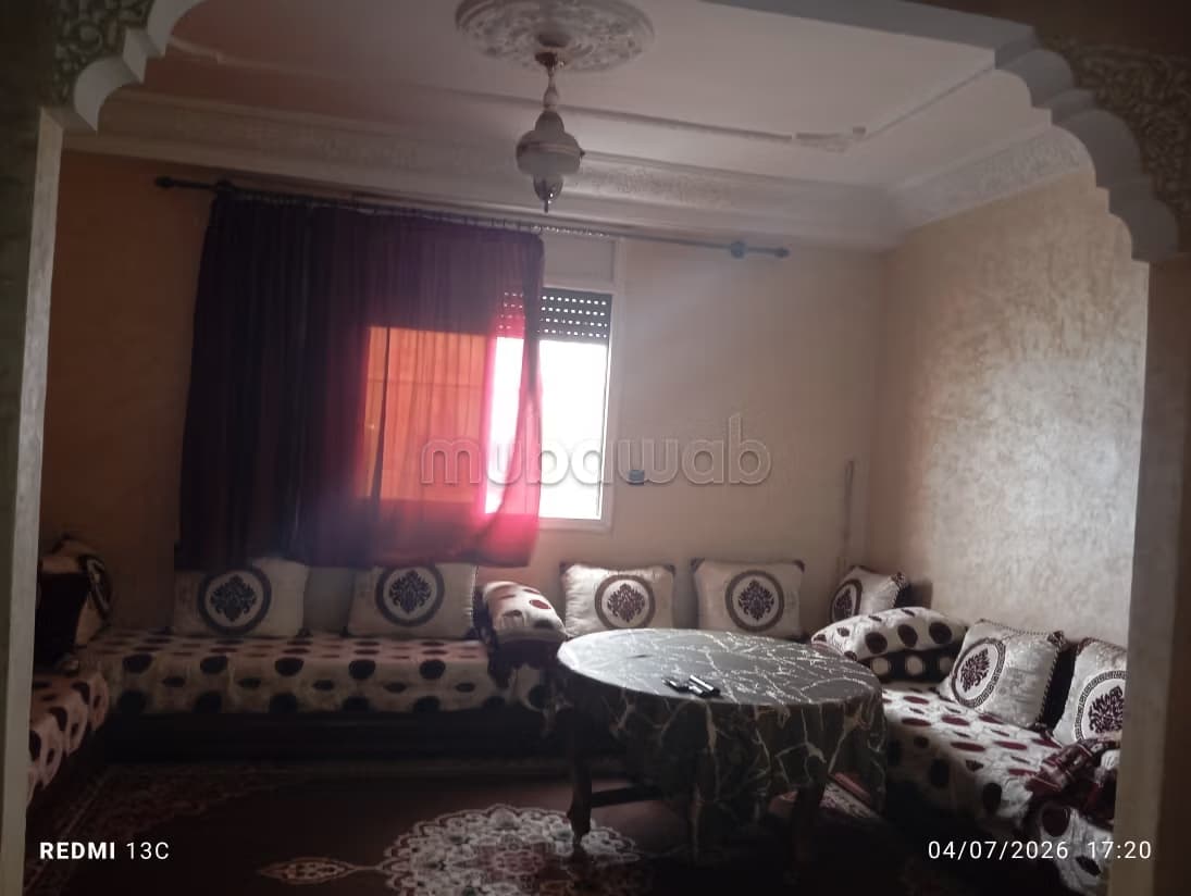 Appartement en location à Cité Adrar. 2 grandes pièces. Bi...