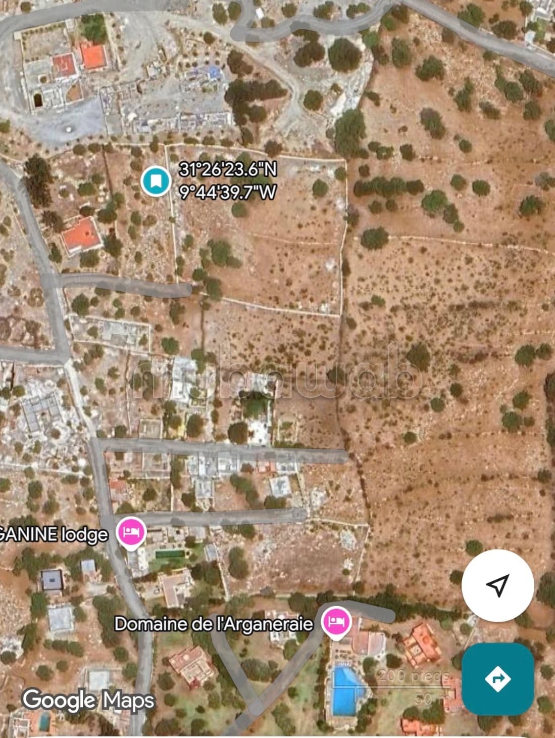 Terrain de 1000m2 très bien situé