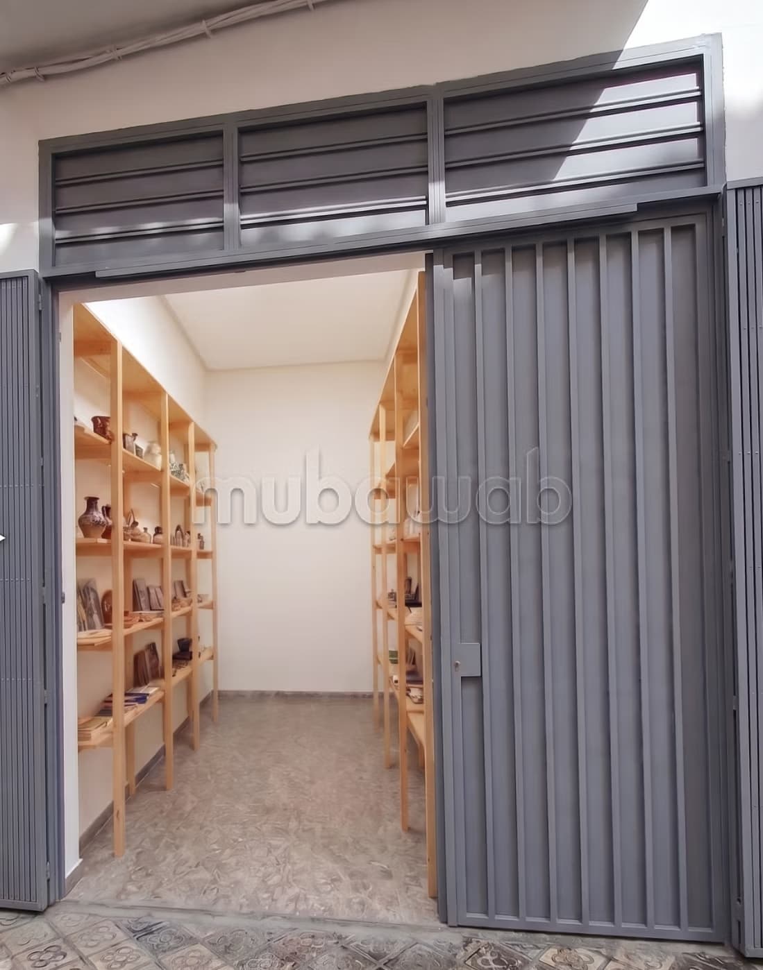 Local commercial titré et rénové Oulfa 19m² Mezz