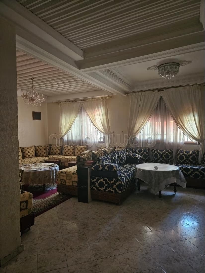 Apparemment à vendre