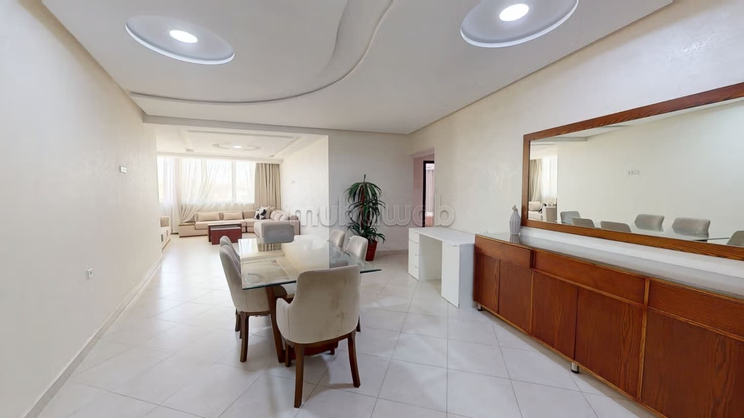 Appartement meublé à louer – Place Toro, Tanger