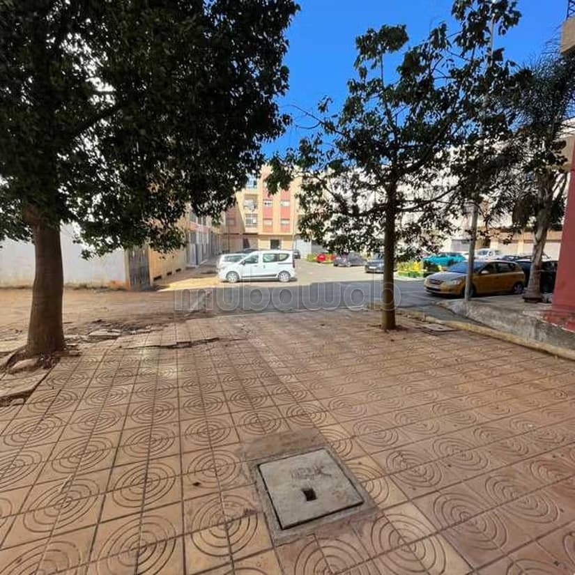 Local commercial à Vendre de 254.0 m² à Salé, Hssain