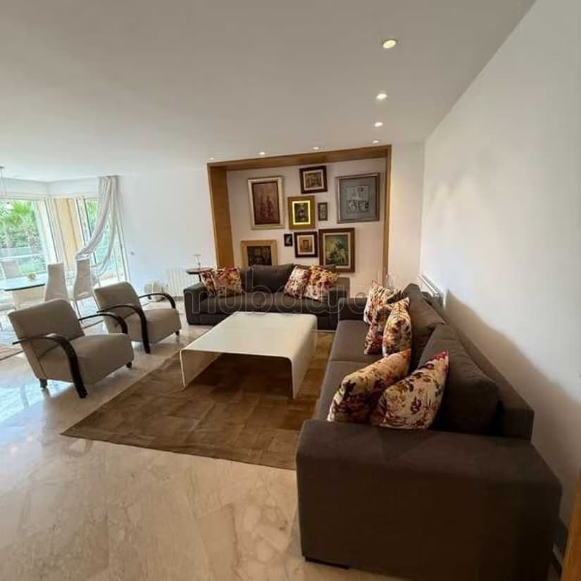 Appartement à Louer de 209.0 m² à Casablanca, Sindibad