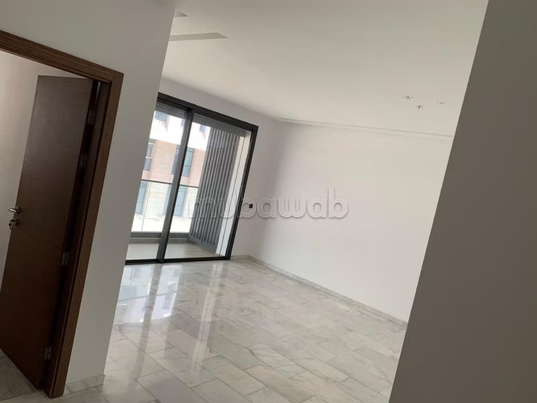 CFC bel appartement en location à Longchamps Hay Al Hanâa. 2...
