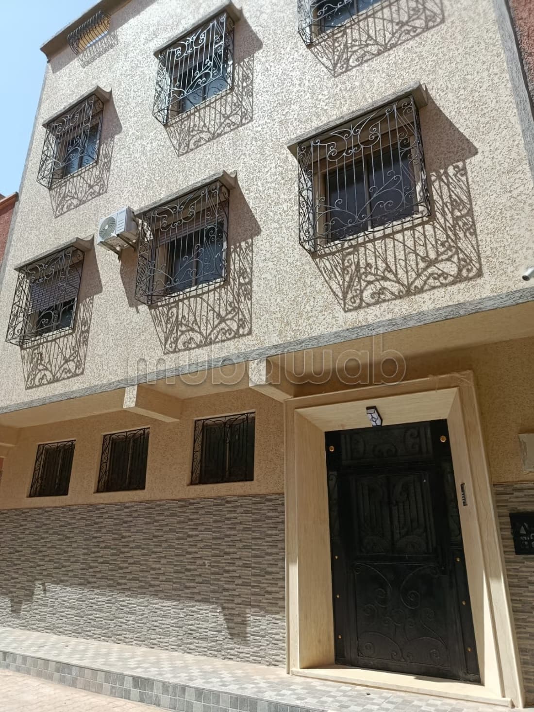 Maison à vendre à Mhamid. Superficie 100 m². Antenne parabol...