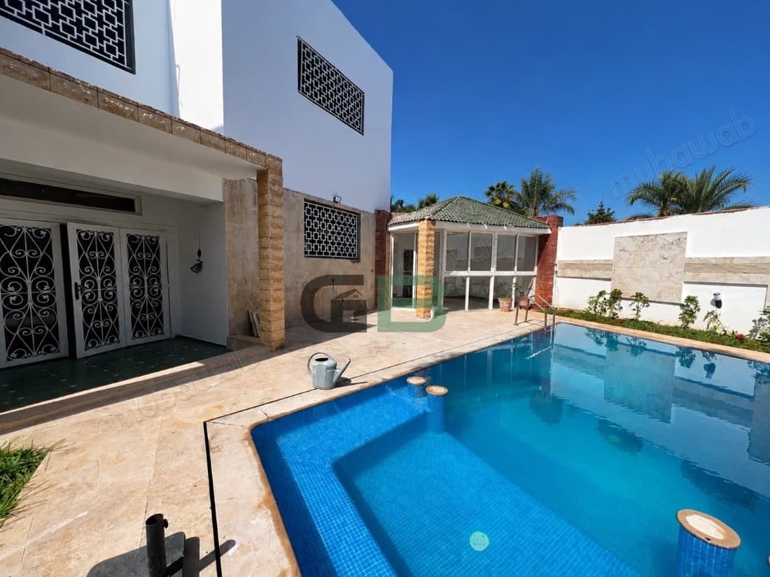 Villa AinDiab ext, 4 chambres Jardin/piscine Hammam