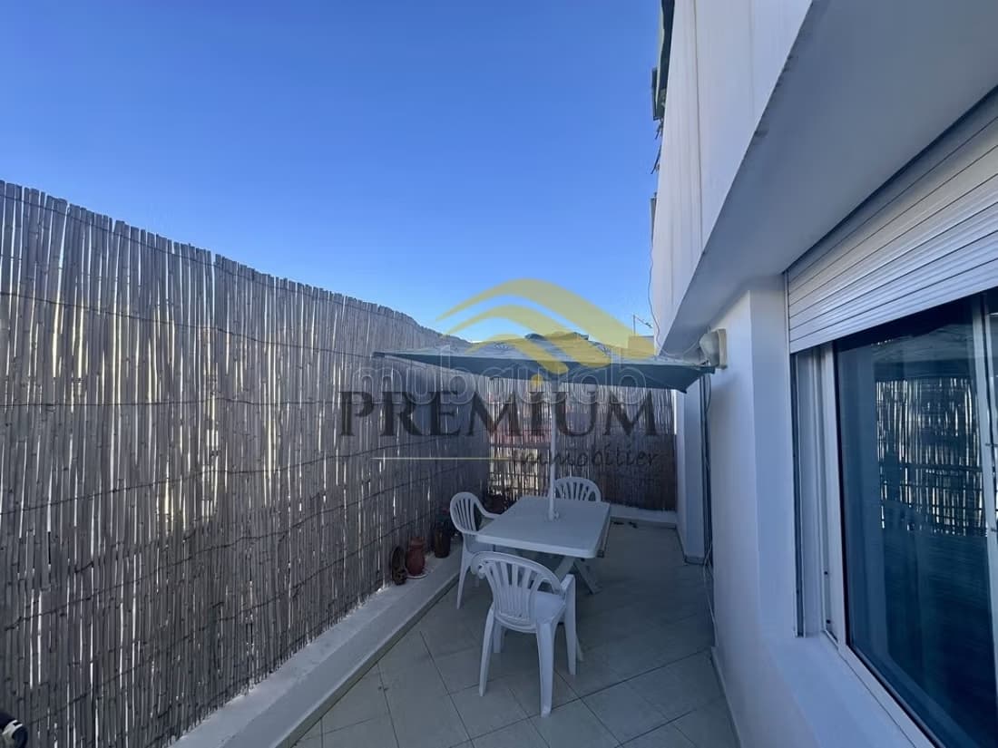 Appartement meuble avec terrasse