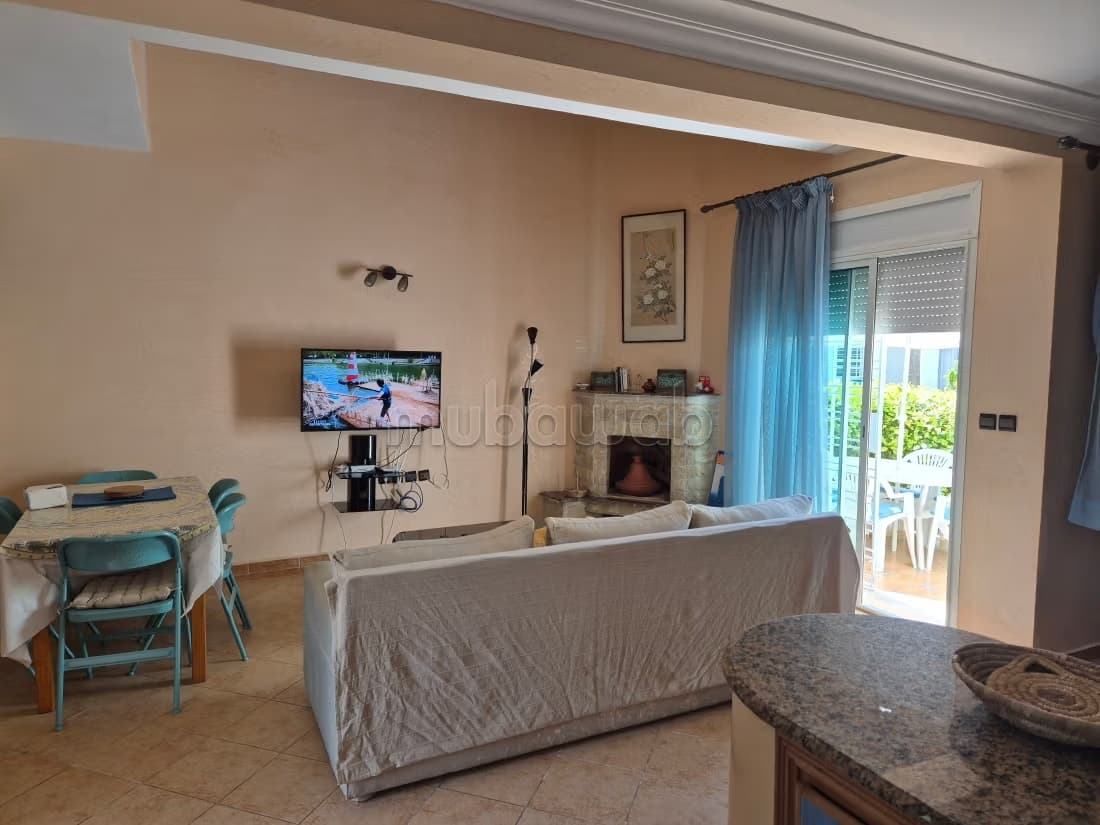 Duplex tout confort avec piscine