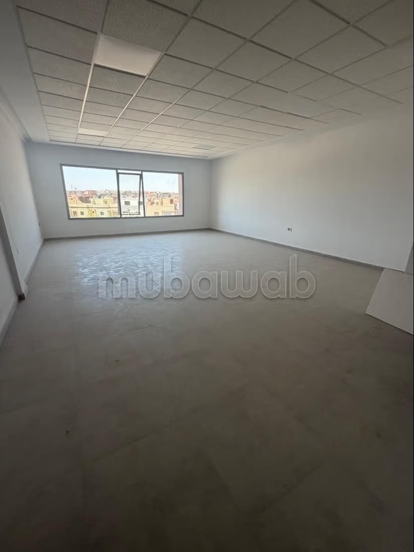 Plateau de bureau en location à prestigia