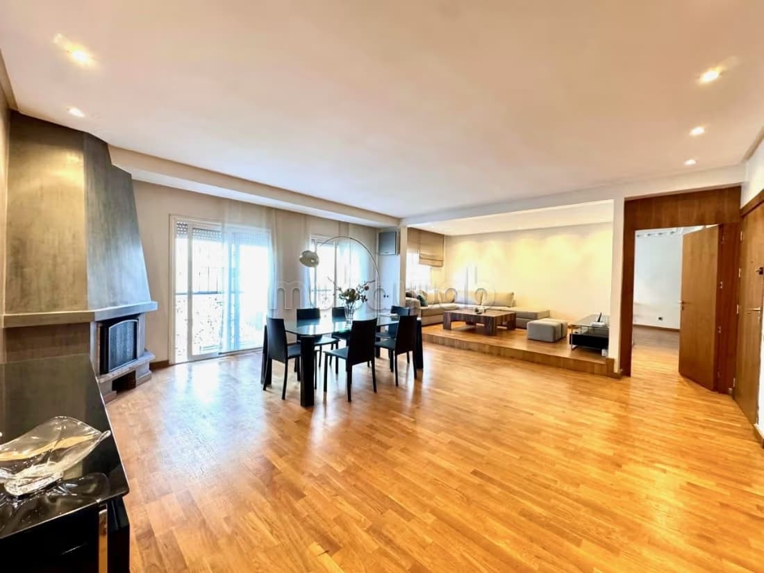 En Location Meublé: Magnifique Appartement 3 chambres Ch. Pe...
