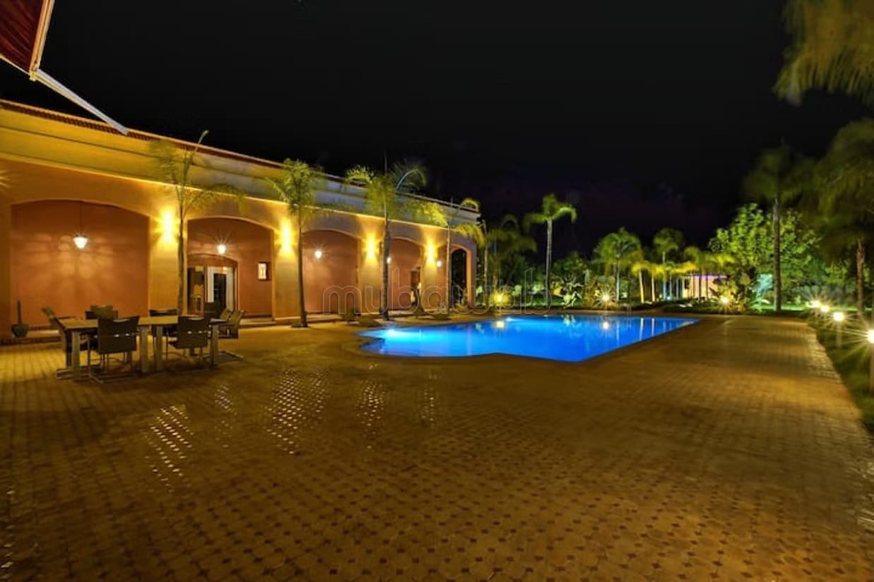 Vente villa de luxe à Route de Fez. 7 pièces confortables. M...