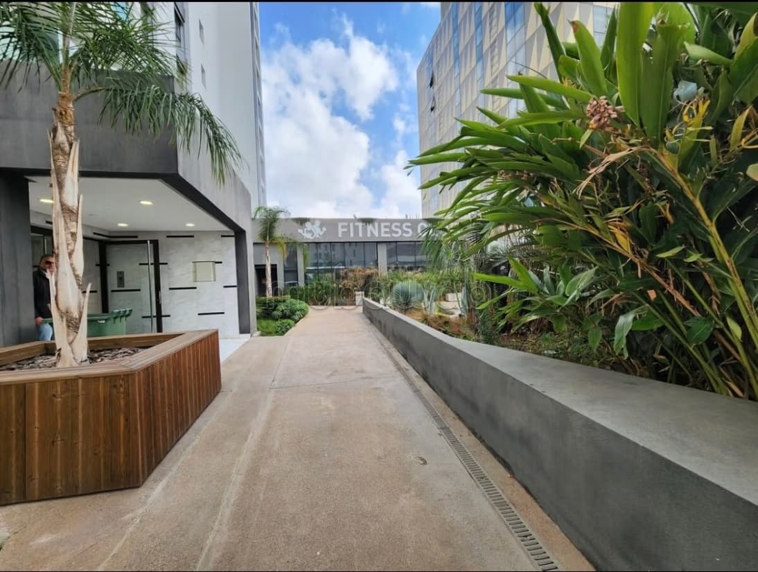 Louez cet appartement à Casablanca Finance City. 3 grandes p...