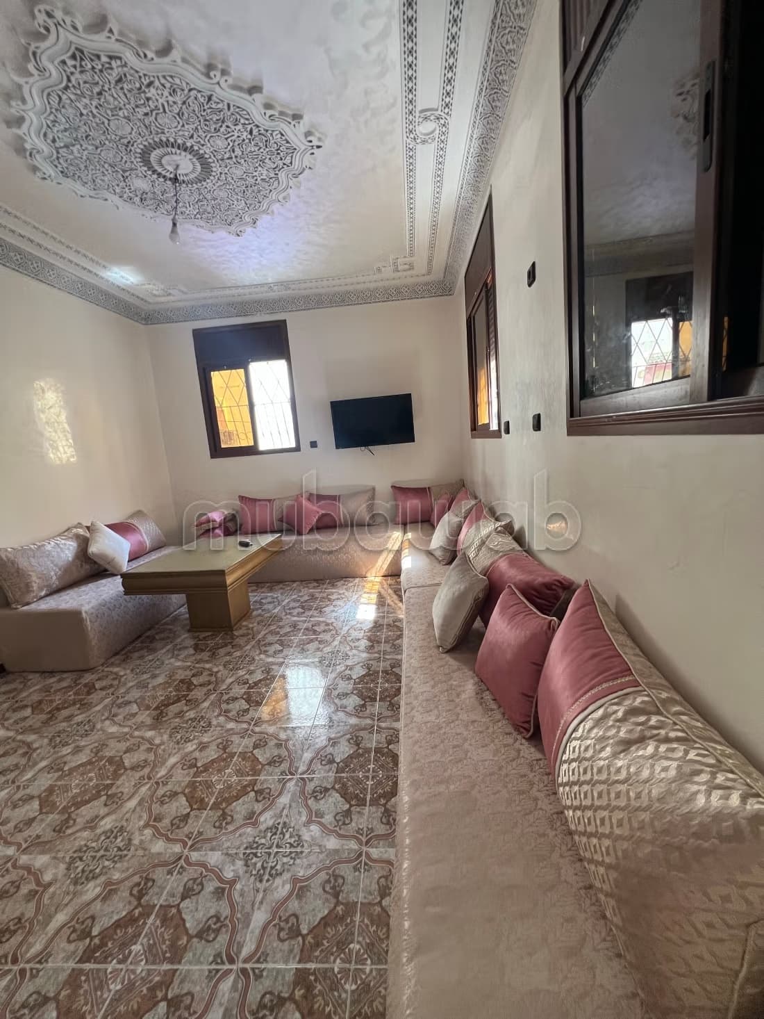 Très bel appartement en location à Borj. Surface totale 120...