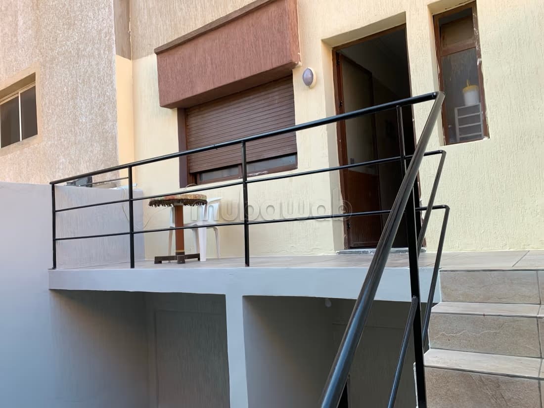 Vend appartement à Essaada. 2 belles chambres. Terrasse et...