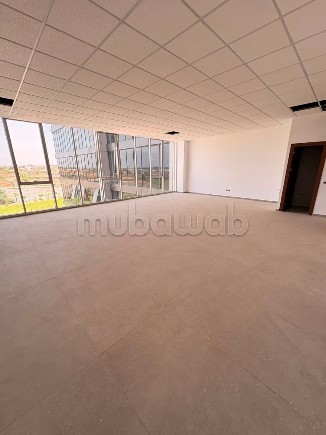 Location de bureaux à Sidi Maarouf. Surface totale 79 m²