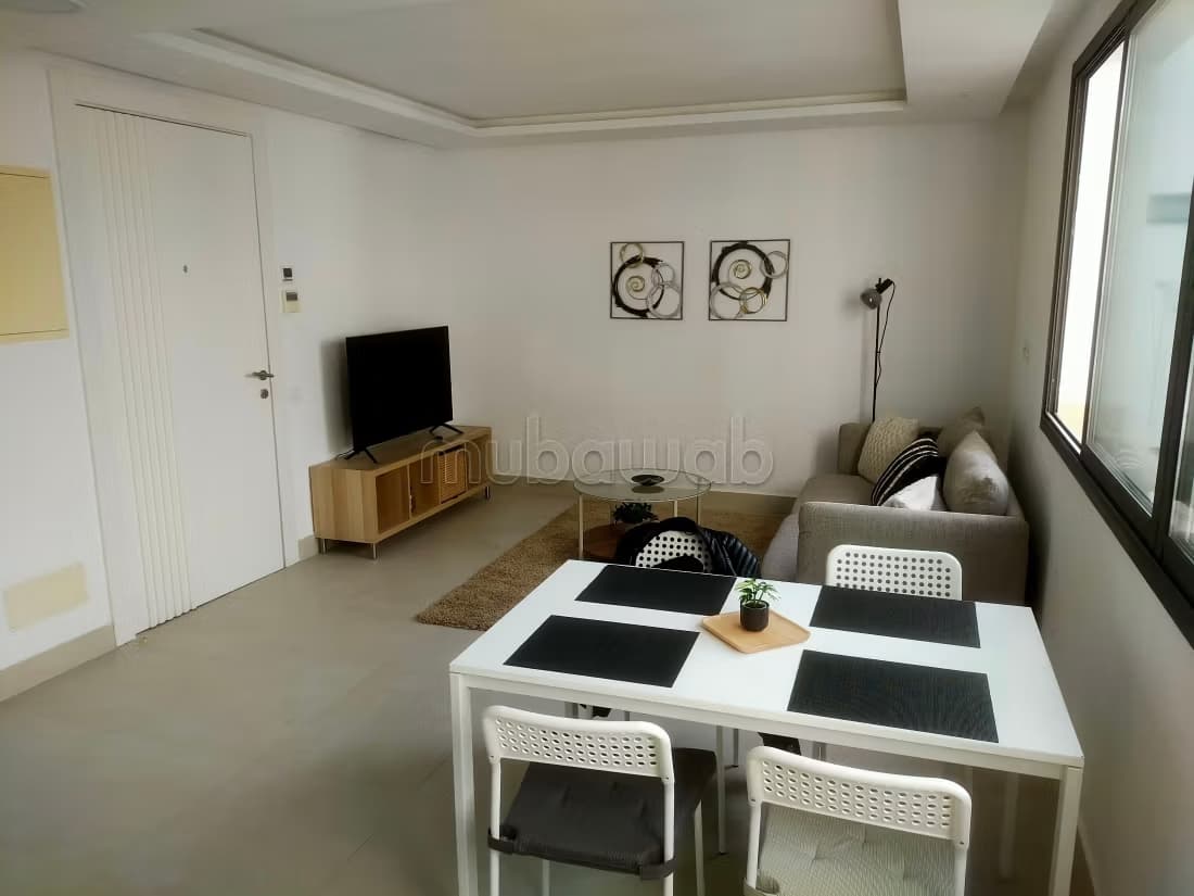 Studio minimaliste, proche du Lycée Lyautey