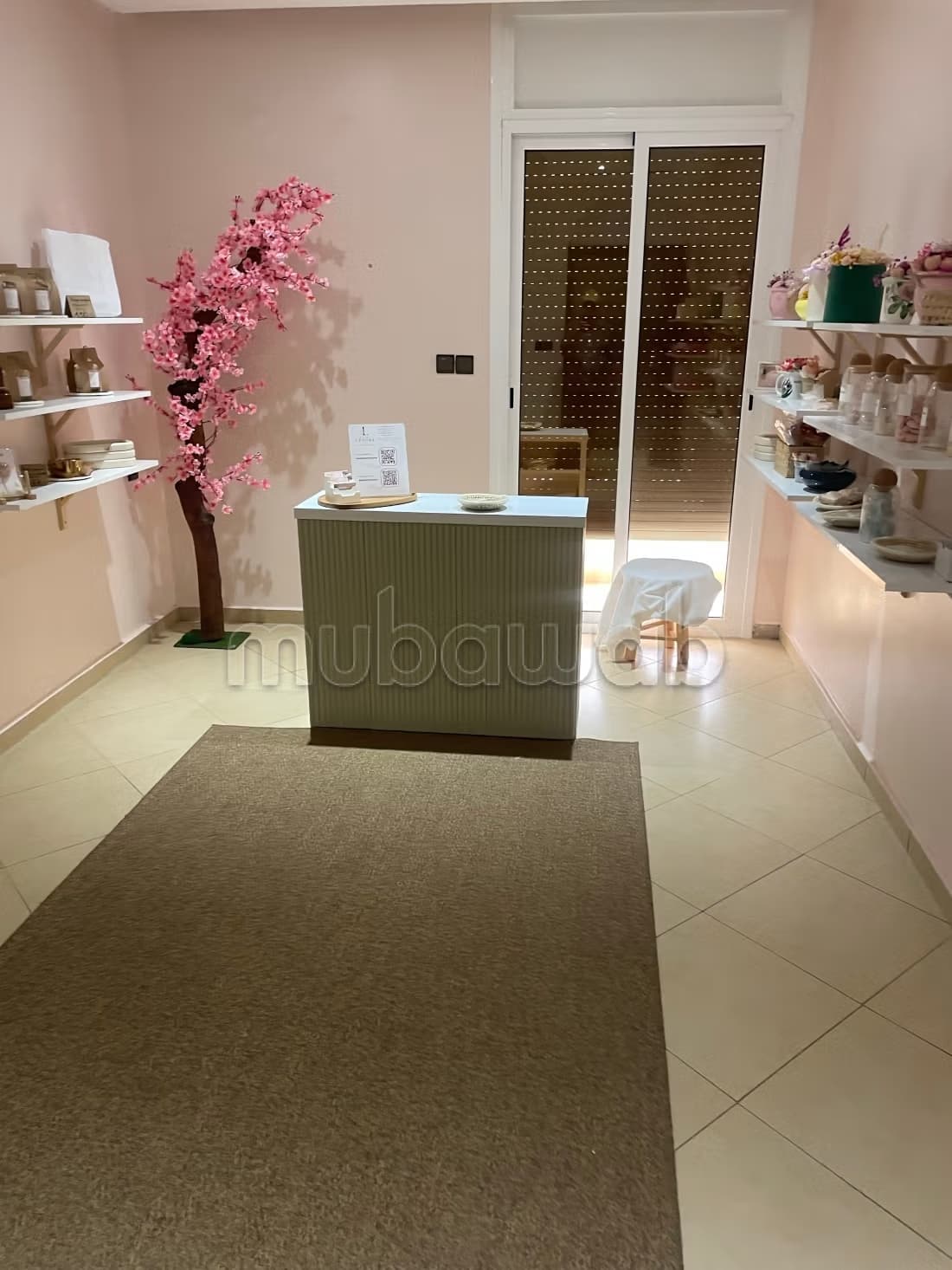 Location de bureaux à Hay Mohammadi. Superficie 75 m². Porte...