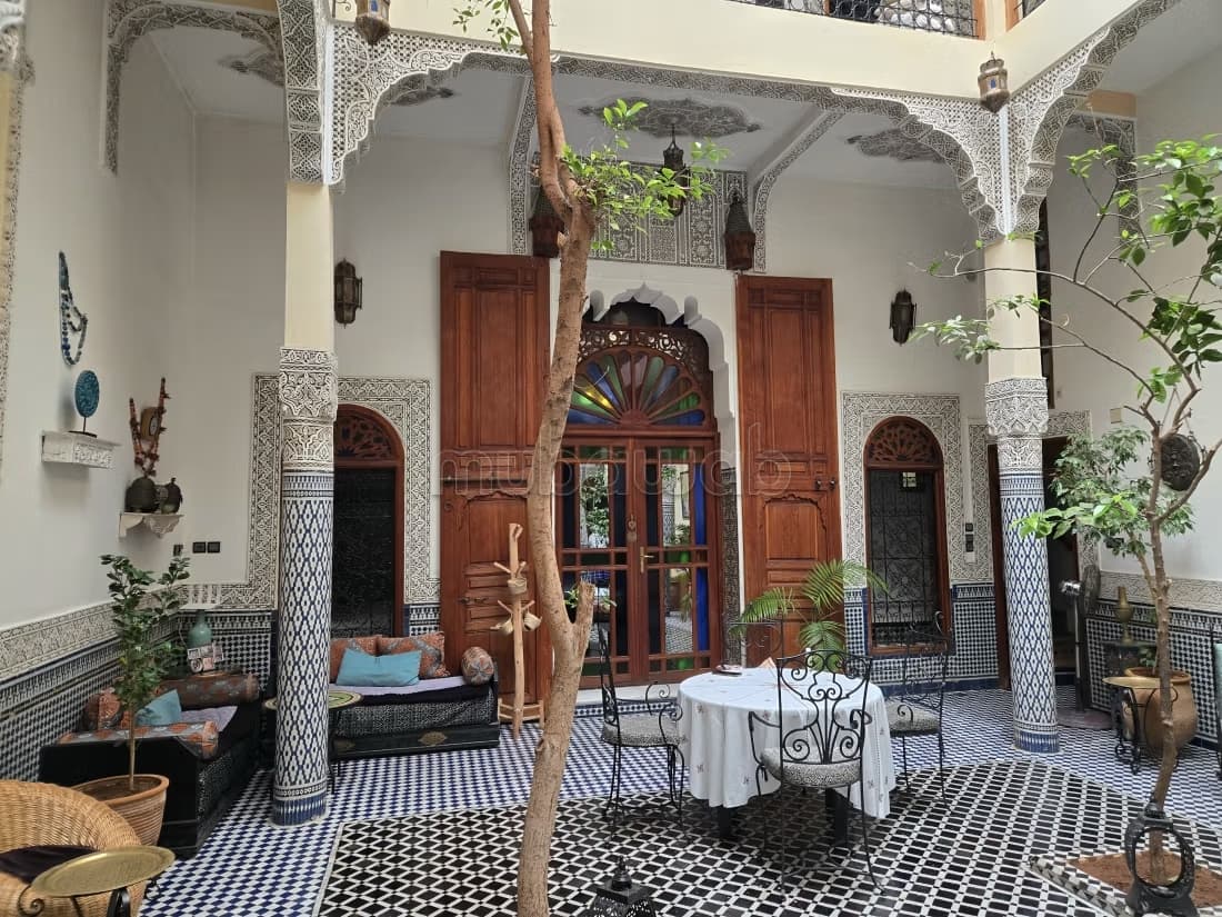 À VENDRE, Magnifique Riad de 6 Chambres à Batha