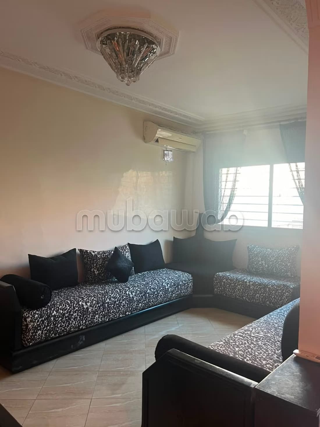Superbe appartement à louer à Route ain Chkaf. 2 pièces. Sal...