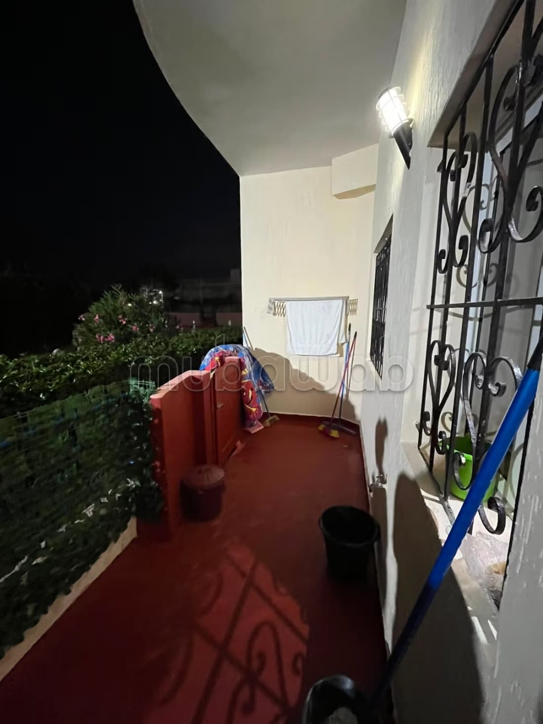Appartement à louer à La Siesta. Superficie 100 m². Bien meu...