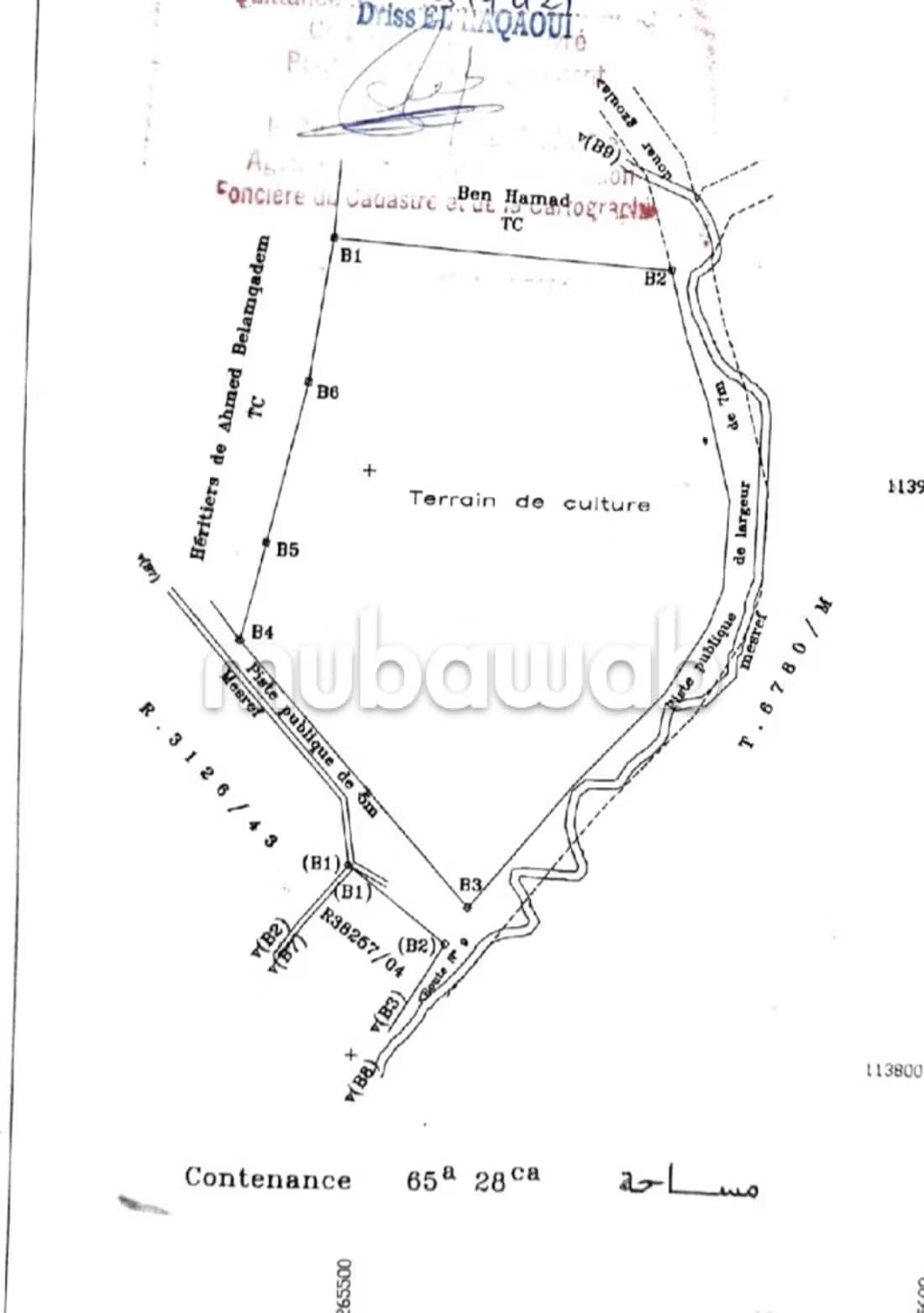 Terrain vers l école American pour 2 villas
