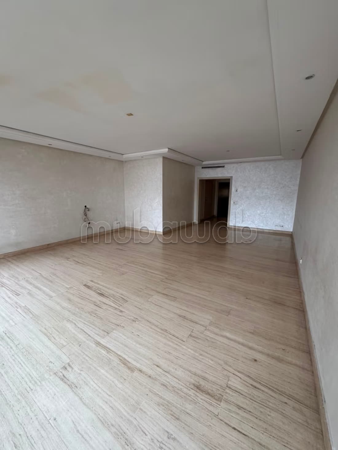 Location d'un appartement à Maârif Extension. Surface de 150...