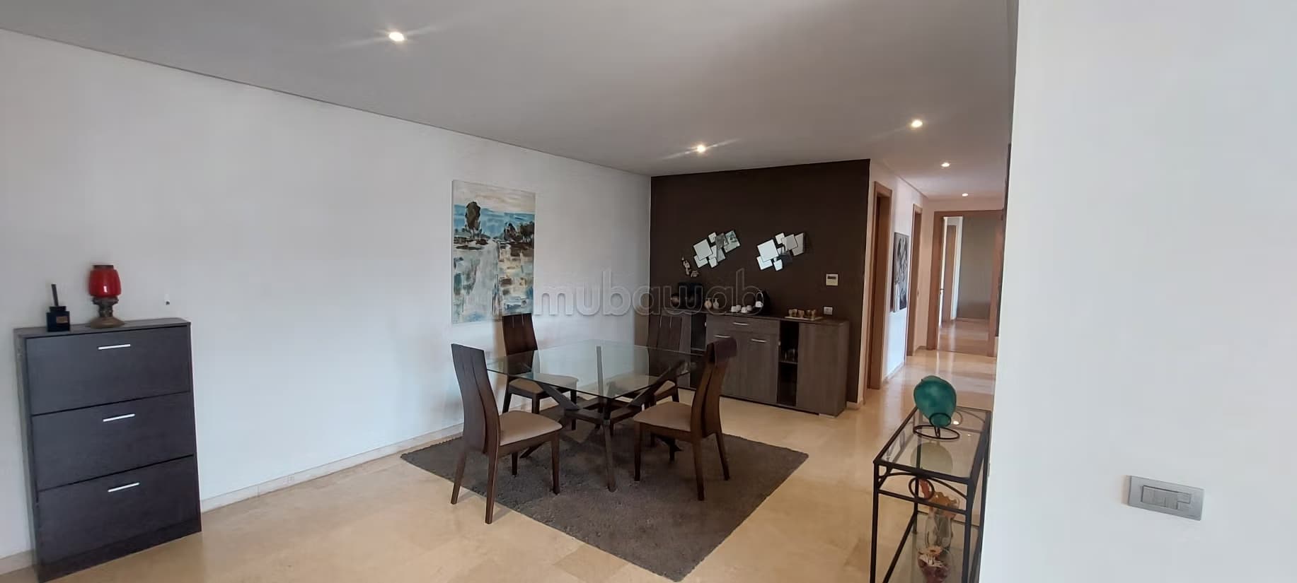 Location d'un appartement à Riyad. 3 chambres. Meublé
