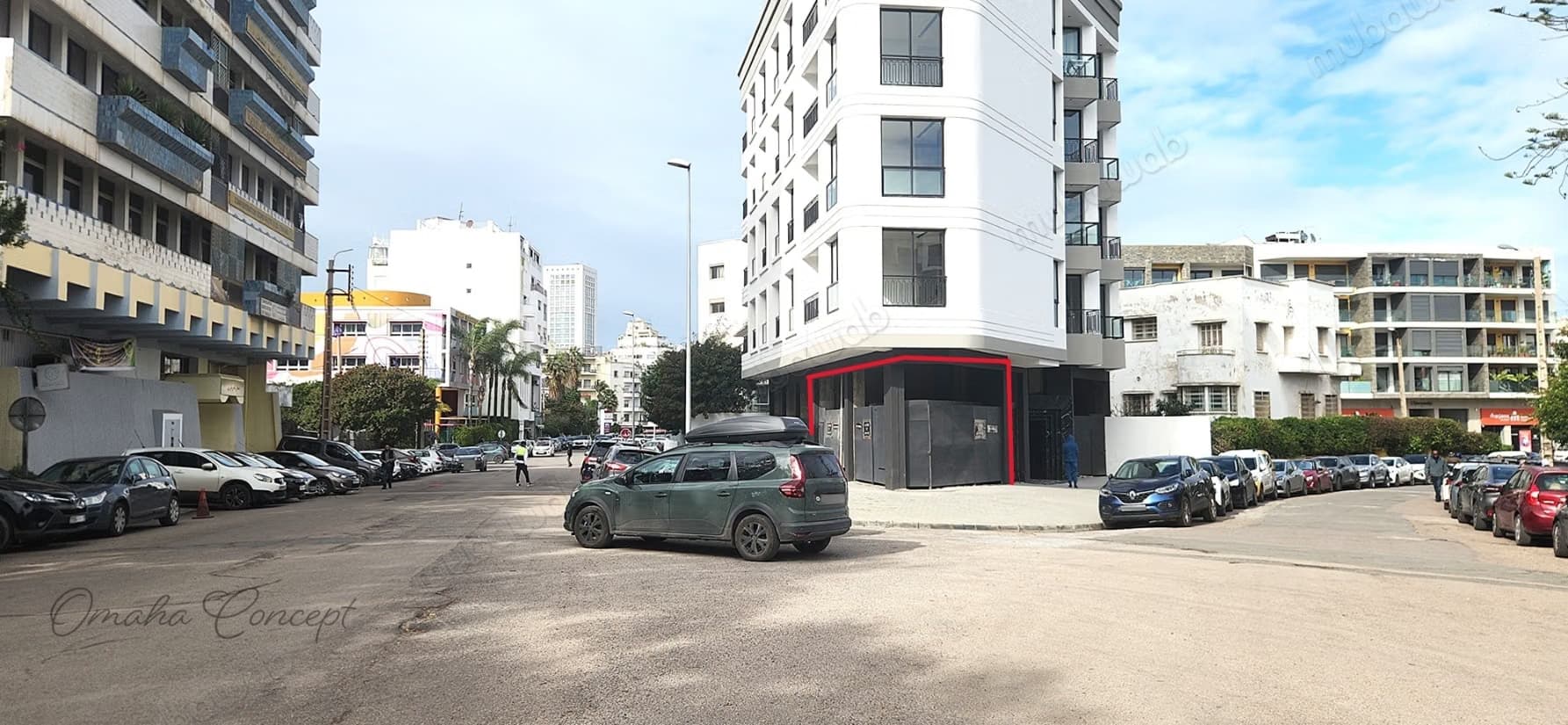 Local Com angle 115m2 Gaine Terrasse Palmier