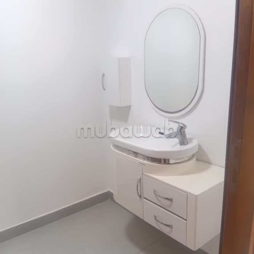Appartement vide en location avec terrasse