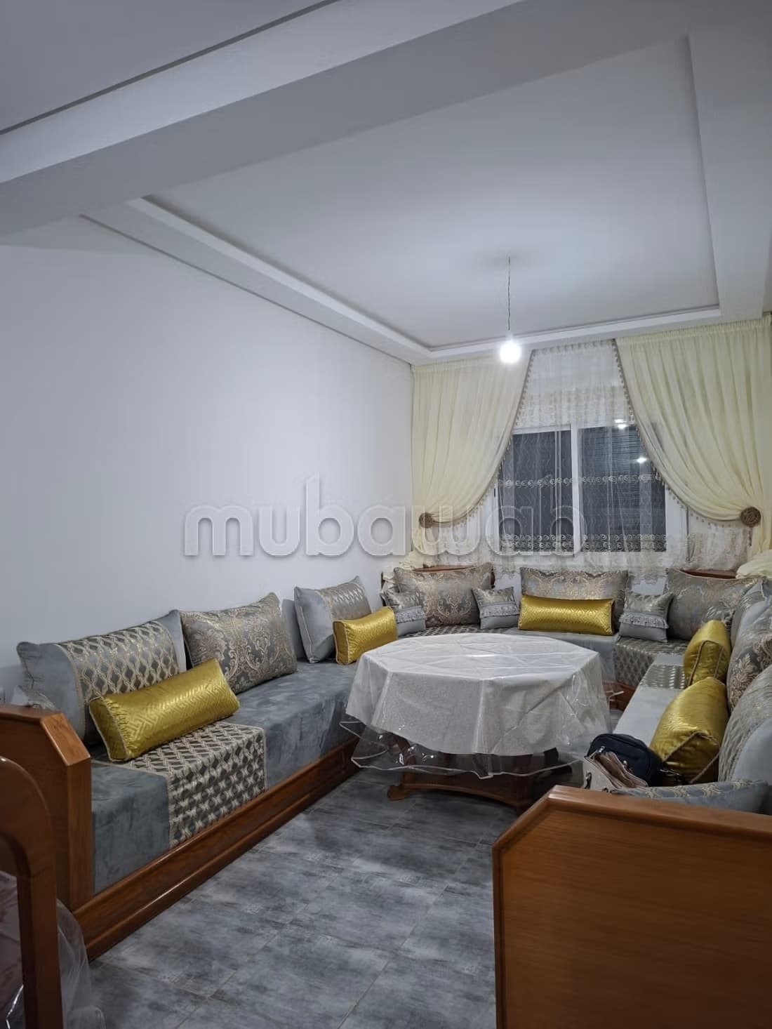 Bel appartement en location à El Mrabet. 2 pièces. Salon tra...