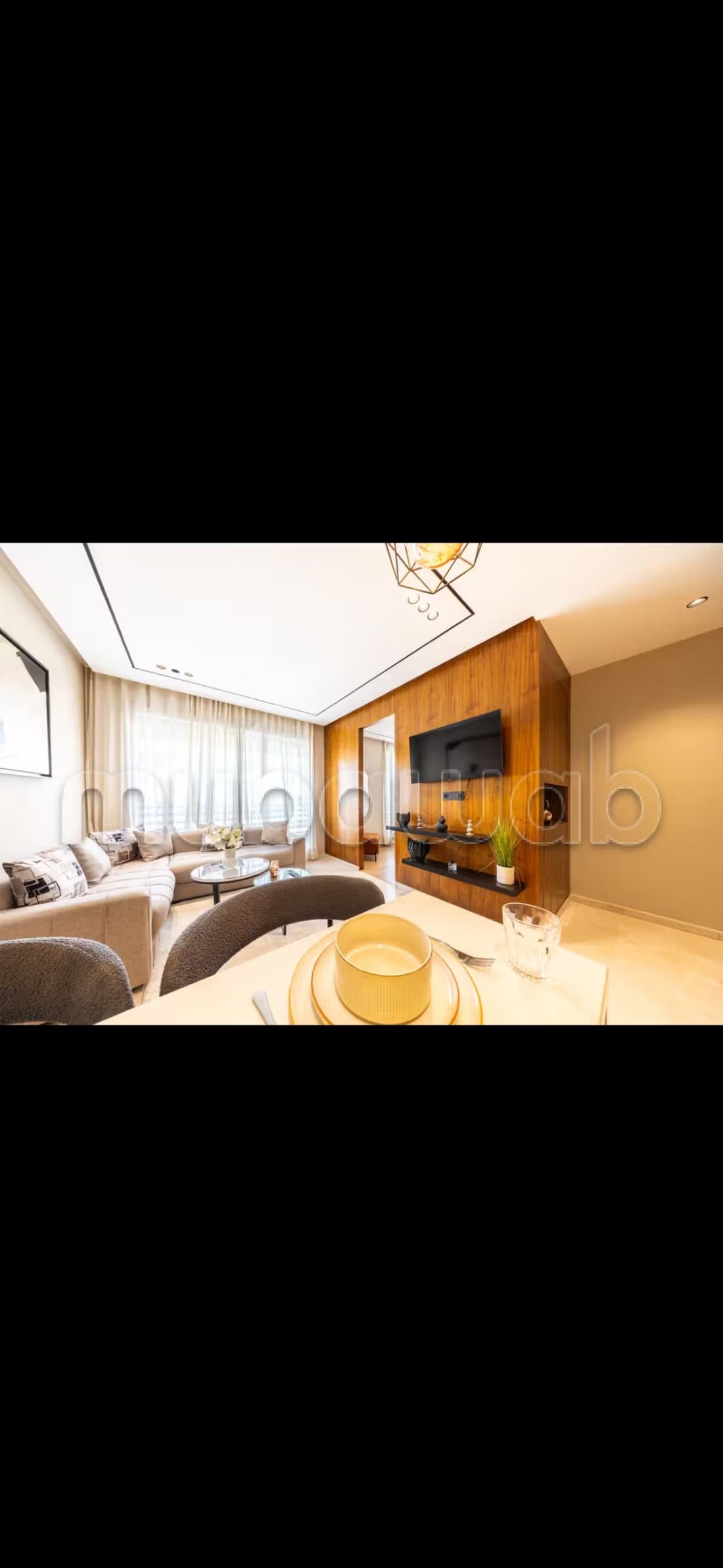 À vendre – studio MEUBLÉ quartier Les princesses