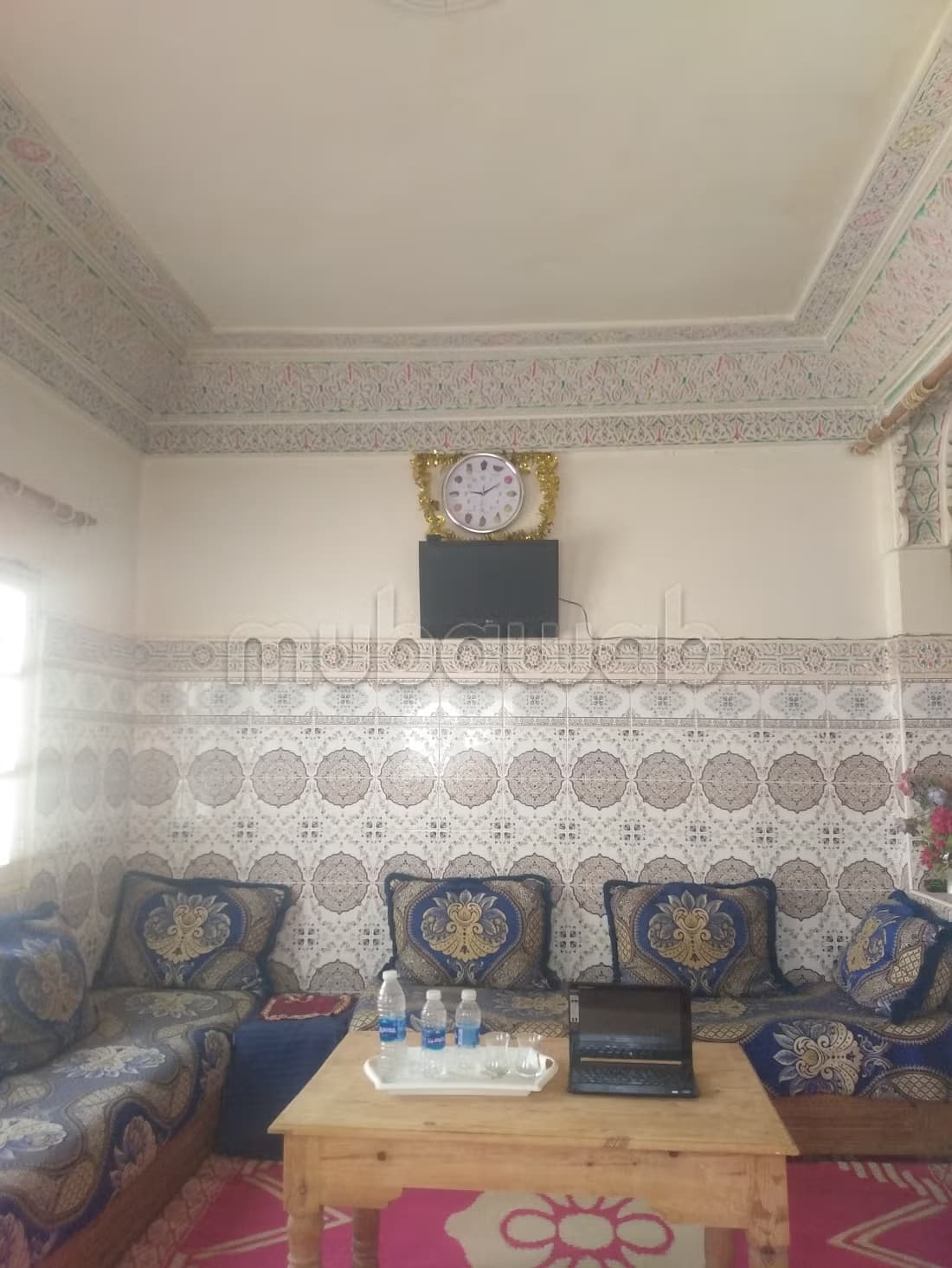 Appartement avec deux façades donnant directement sur la mos...